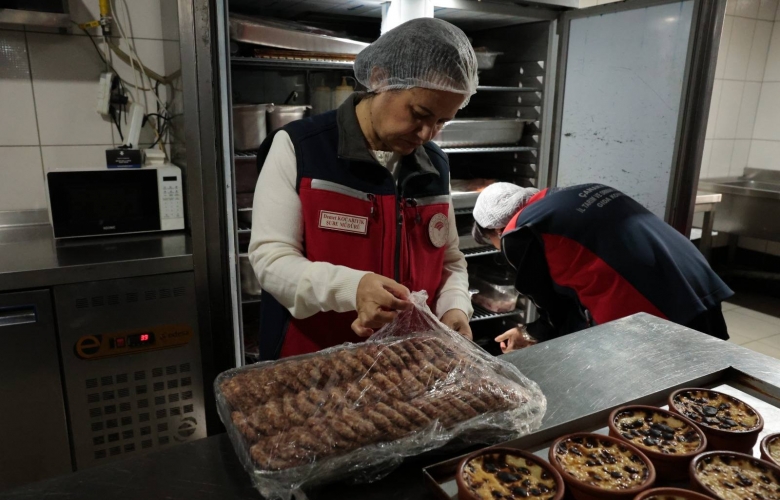 Çanakkale İl Tarım ve Orman Müdürlüğü, yeni yıl öncesi gıda denetimlerini sıklaştırdı