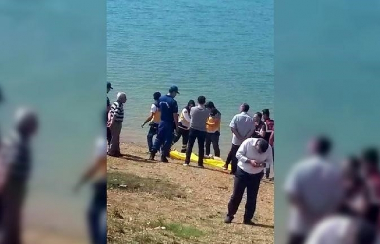 Denizde boğulan lise öğrencileri toprağa verildi