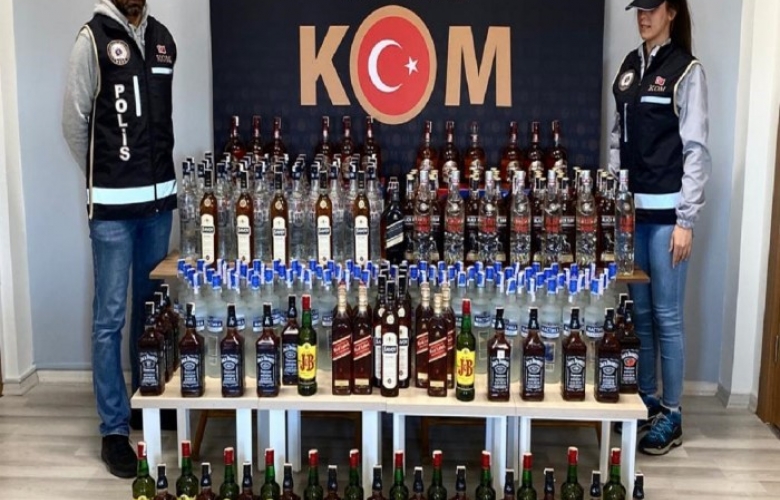 SAHTE BANDROLLÜ İÇKİLERE EL KONDU