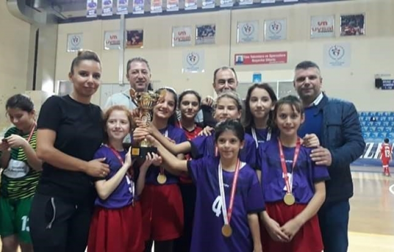 OKULLAR ARASI HENTBOL ŞAMPİYONASINDA ATATÜR ORTAOKULU İL ŞAMPİYONU OLDU