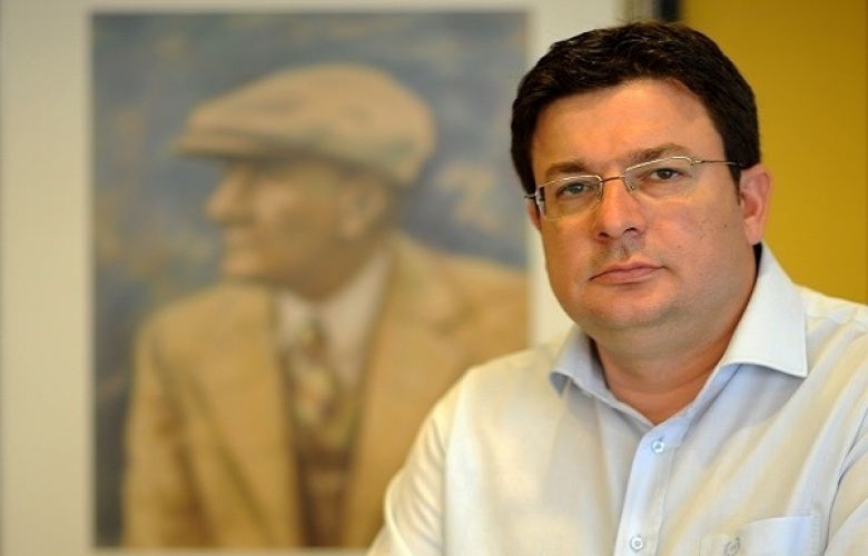 ERKEK “CUMHURİYET, EN KIYMETLİ HAZİNEMİZDİR!”